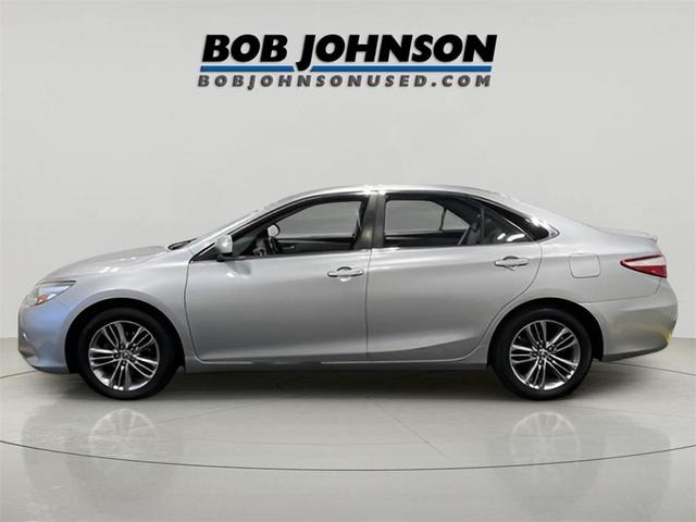 Photo of 2015 Gray Toyota Camry