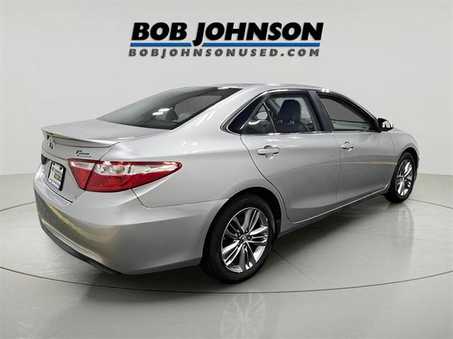 Photo of 2015 Gray Toyota Camry