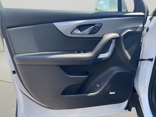 Photo of 2020 Summit White Chevrolet Blazer