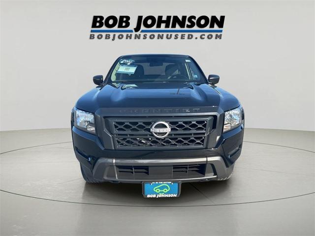 Photo of 2022 Super Black Nissan Frontier