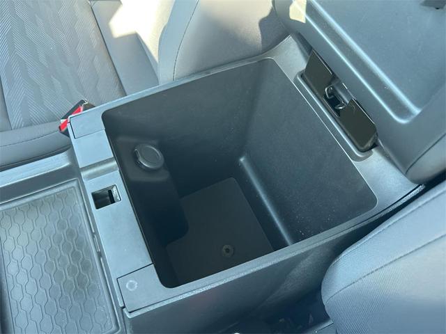 Photo of 2022 Super Black Nissan Frontier