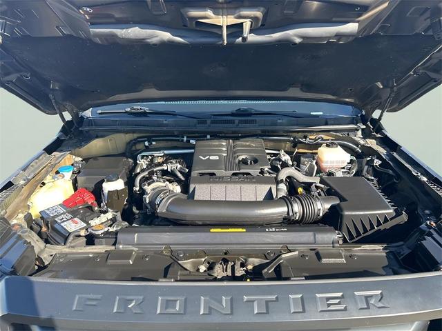 Photo of 2022 Super Black Nissan Frontier