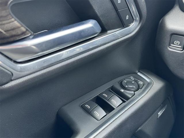 Photo of 2023 Summit White Chevrolet Silverado 1500