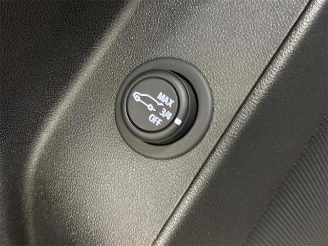 Photo of 2022 Iron Gray Metallic Chevrolet Equinox