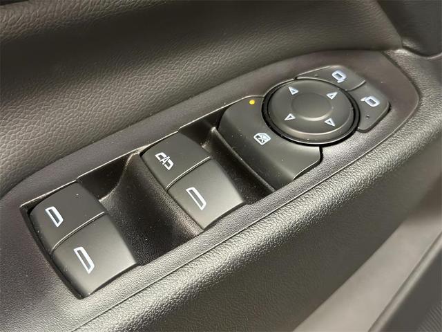 Photo of 2022 Iron Gray Metallic Chevrolet Equinox
