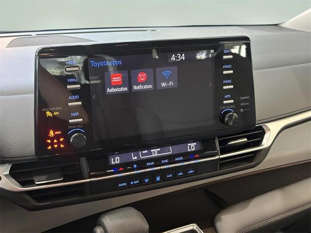 Photo of 2023 Sunset Bronze Mica Toyota Sienna