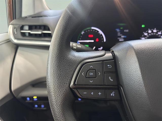 Photo of 2023 Sunset Bronze Mica Toyota Sienna