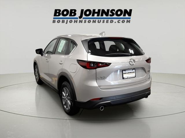 Photo of 2025 Platinum Quartz Metallic Mazda CX-5