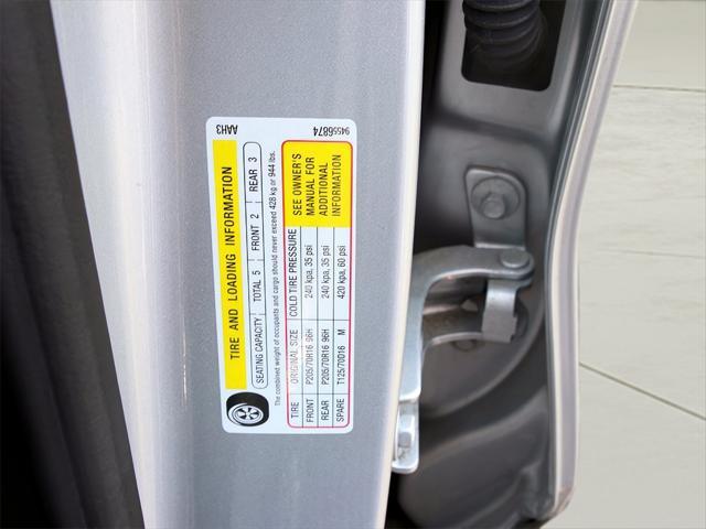 Photo of 2022 Silver Ice Metallic Chevrolet Trax