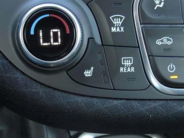 Photo of 2022 Mosaic Black Metallic Chevrolet Malibu