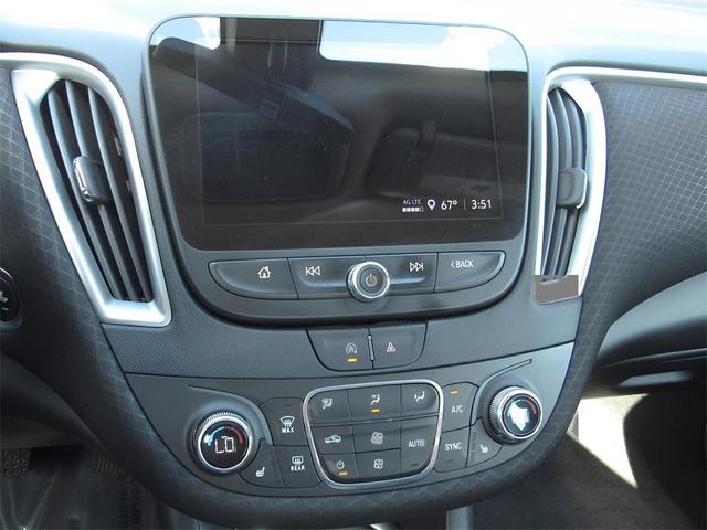 Photo of 2022 Mosaic Black Metallic Chevrolet Malibu