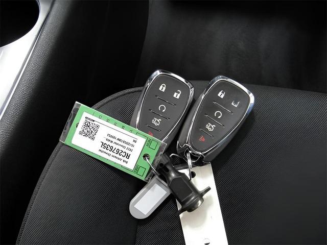 Photo of 2022 Mosaic Black Metallic Chevrolet Malibu
