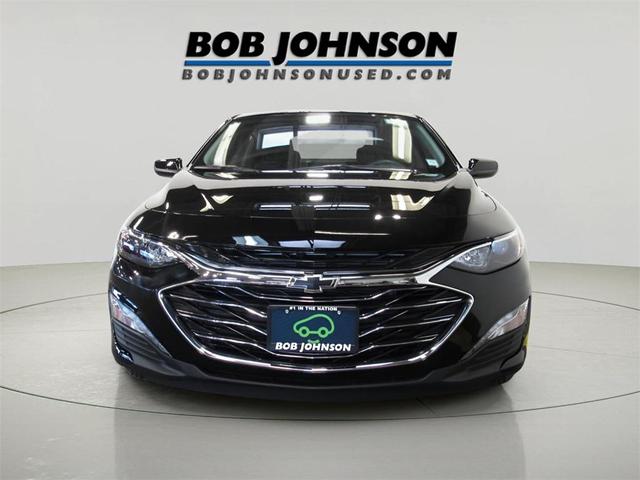 Photo of 2022 Mosaic Black Metallic Chevrolet Malibu