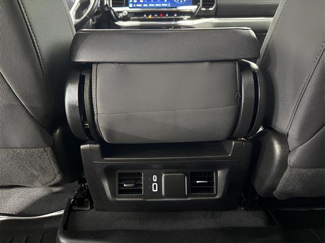 Photo of 2022 Northsky Blue Metallic Chevrolet Silverado 1500