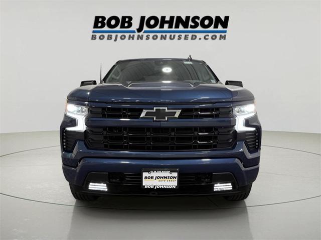 Photo of 2022 Northsky Blue Metallic Chevrolet Silverado 1500