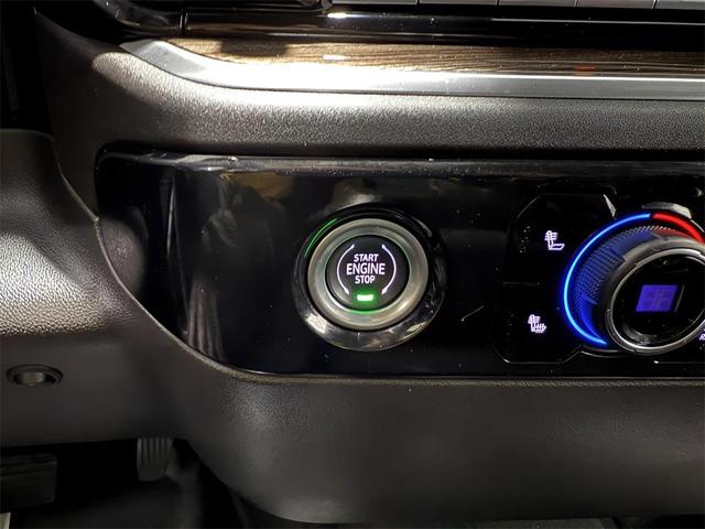 Photo of 2022 Northsky Blue Metallic Chevrolet Silverado 1500