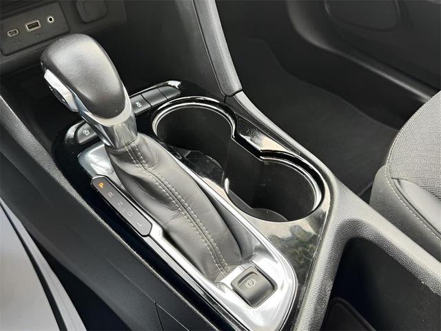 Photo of 2023 Sapphire Metallic Buick Encore GX