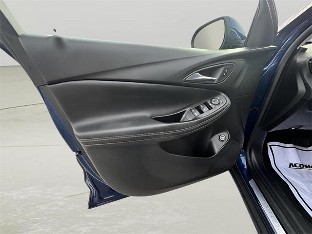 Photo of 2023 Sapphire Metallic Buick Encore GX