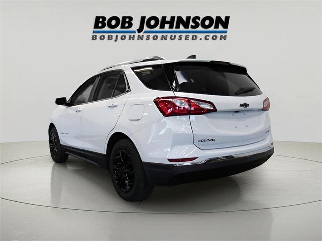 Photo of 2018 Summit White Chevrolet Equinox