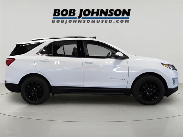 Photo of 2018 Summit White Chevrolet Equinox