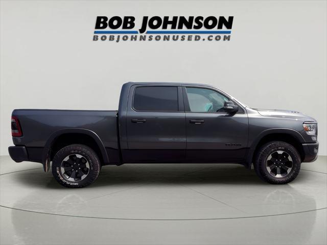 Photo of 2022 Granite Crystal Metallic Clearcoat RAM 1500