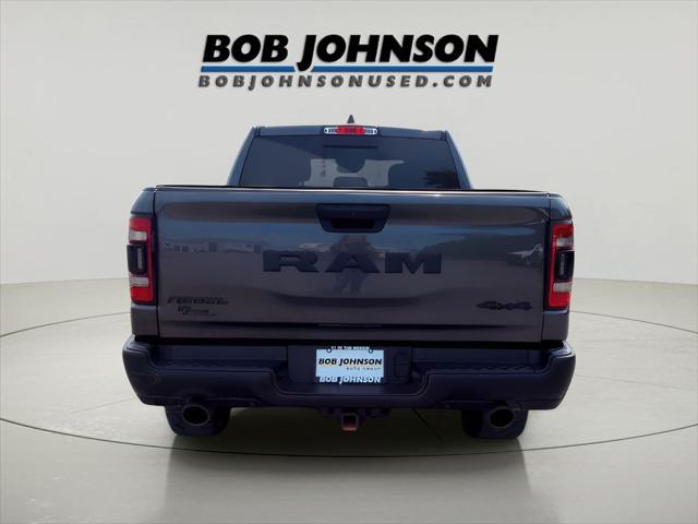Photo of 2022 Granite Crystal Metallic Clearcoat RAM 1500