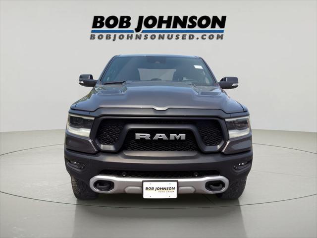 Photo of 2022 Granite Crystal Metallic Clearcoat RAM 1500