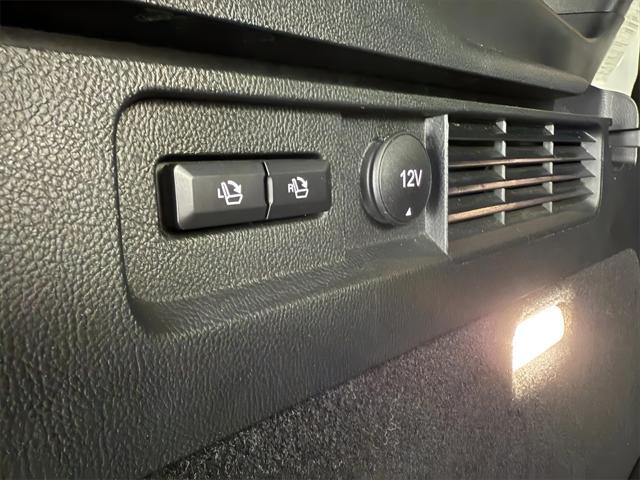 Photo of 2019 Infinite Black Metallic Lincoln Nautilus