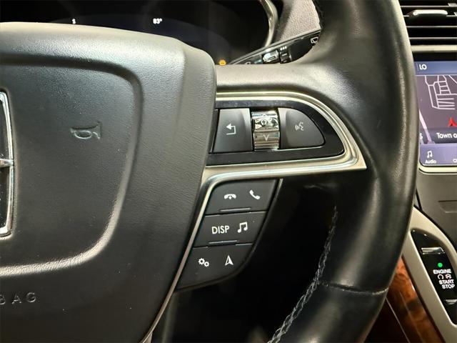 Photo of 2019 Infinite Black Metallic Lincoln Nautilus