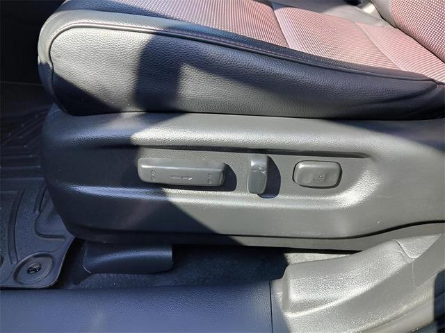 Photo of 2023 Crystal Black Pearl Honda Ridgeline