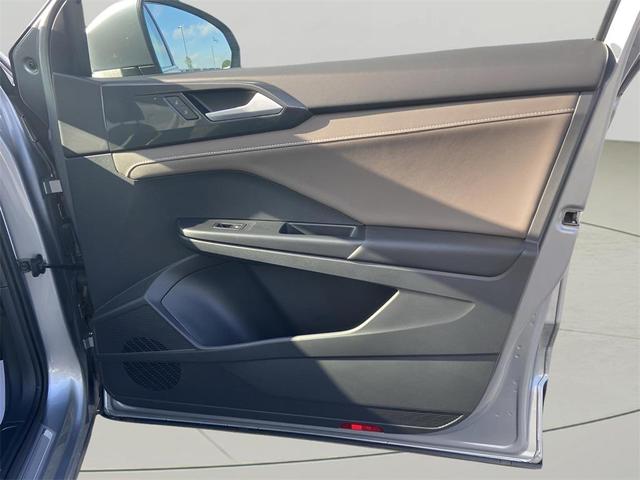 Photo of 2023 Pyrite Silver Metallic Volkswagen Taos