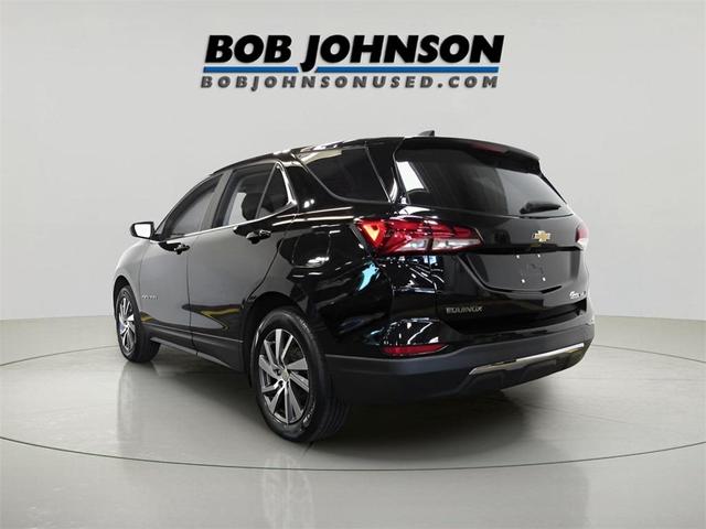 Photo of 2023 Mosaic Black Metallic Chevrolet Equinox