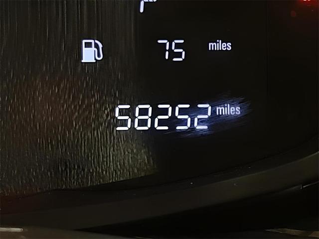 Photo of 2019 Summit White Chevrolet Spark