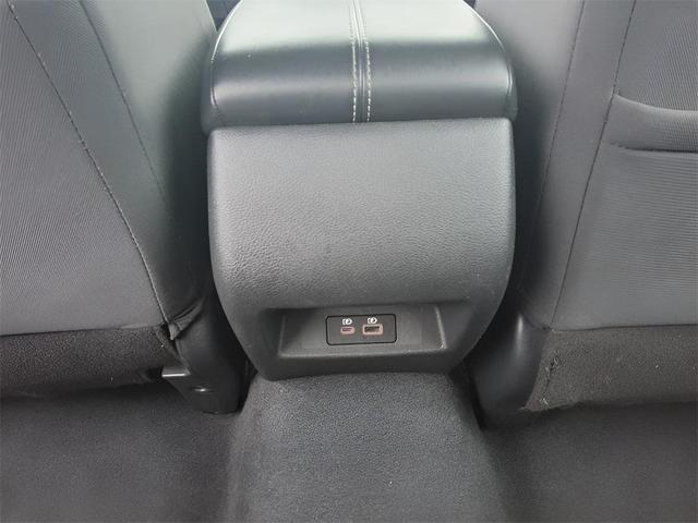 Photo of 2022 Super Black Clearcoat Nissan Altima