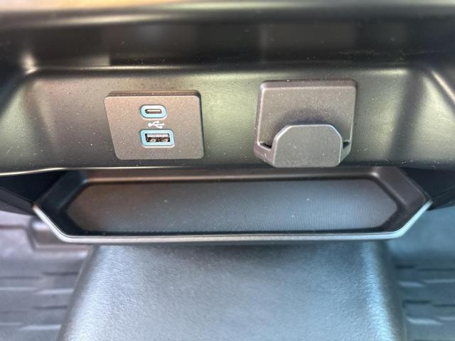 Photo of 2024 Carbonized Gray Metallic Ford F-150