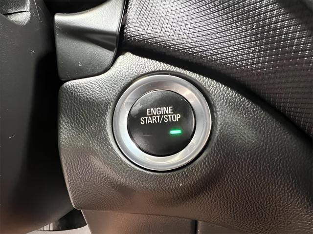Photo of 2022 Iridescent Pearl Tricoat Chevrolet Equinox
