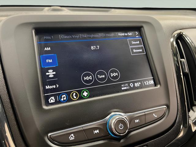 Photo of 2022 Iridescent Pearl Tricoat Chevrolet Equinox
