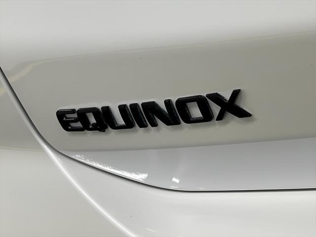 Photo of 2022 Iridescent Pearl Tricoat Chevrolet Equinox