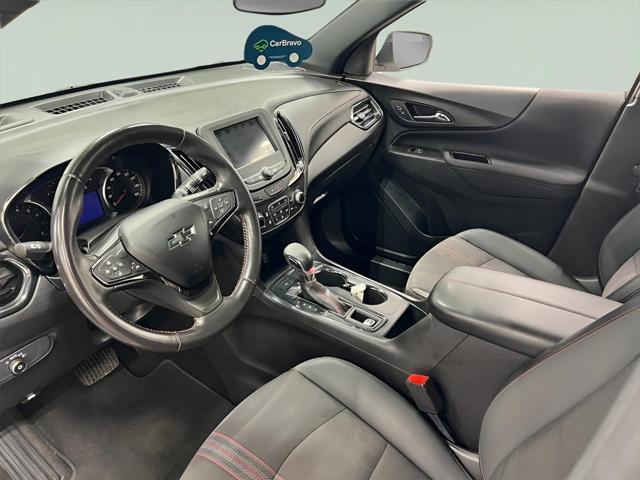 Photo of 2022 Iridescent Pearl Tricoat Chevrolet Equinox