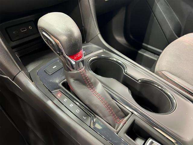 Photo of 2022 Iridescent Pearl Tricoat Chevrolet Equinox