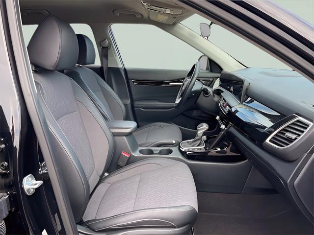 Photo of 2024 Fusion Black Kia Seltos