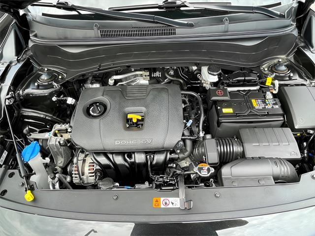 Photo of 2024 Fusion Black Kia Seltos