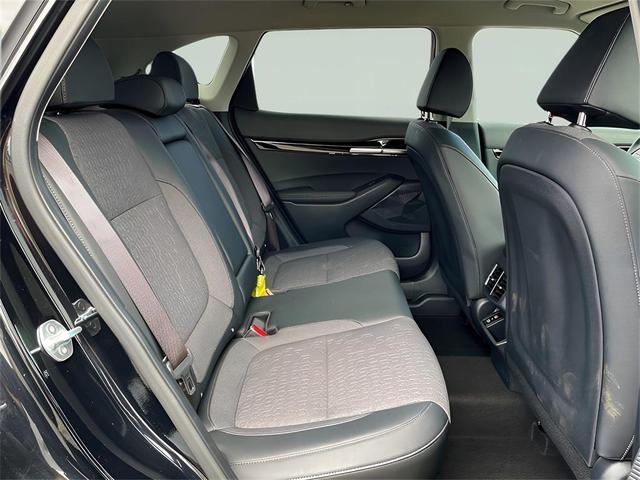 Photo of 2024 Fusion Black Kia Seltos