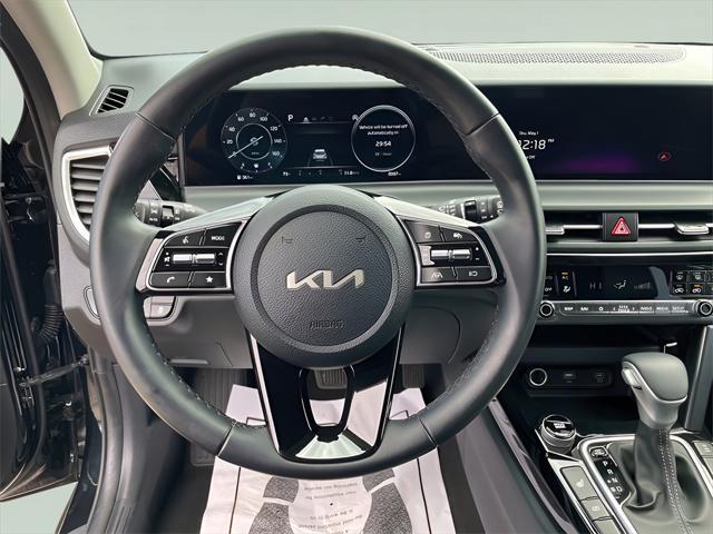 Photo of 2024 Fusion Black Kia Seltos
