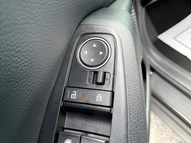 Photo of 2024 Fusion Black Kia Seltos