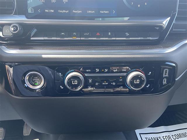 Photo of 2022 Glacier Blue Metallic Chevrolet Silverado 1500