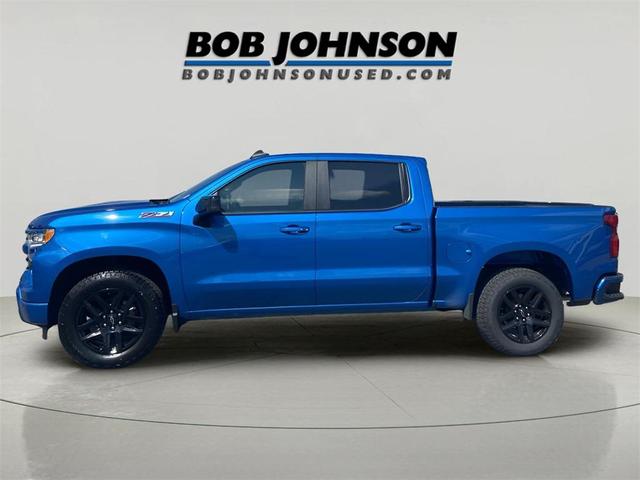 Photo of 2022 Glacier Blue Metallic Chevrolet Silverado 1500