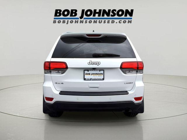 Photo of 2020 Bright White Clearcoat Jeep Grand Cherokee