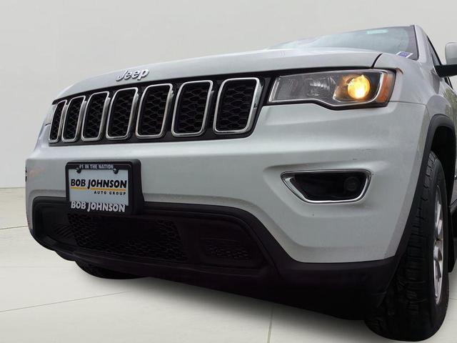 Photo of 2020 Bright White Clearcoat Jeep Grand Cherokee