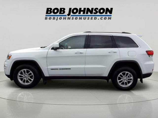 Photo of 2020 Bright White Clearcoat Jeep Grand Cherokee